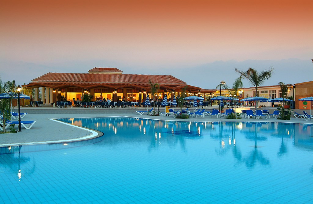 CYPRUS SPRING HALF BOARD SPECIAL - Image 4