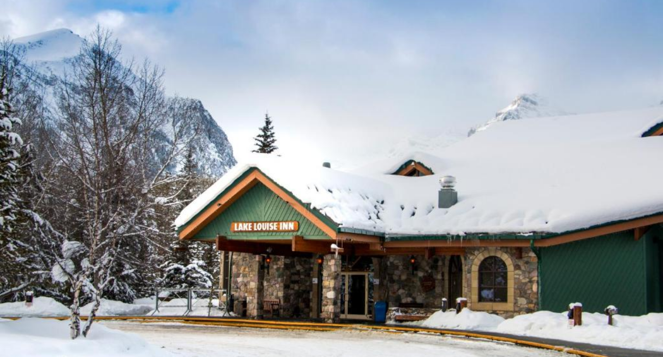STAY IN LAKE LOUISE… SKI IN BANFF, LAKE LOUISE & SUNSHINE VILLAGE - Image 2