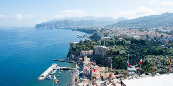 Mid August LAST MIN 4* Sorrento Summer Hols