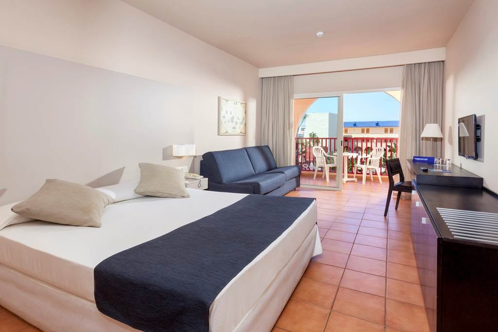 Tenerife Family of 4 Winter BARGAIN Break - Image 6