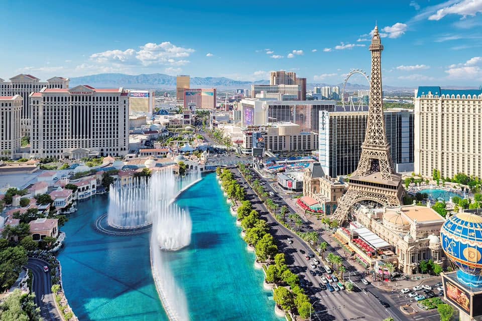 Summer Special to VIVA LAS VEGAS USA - Image 6
