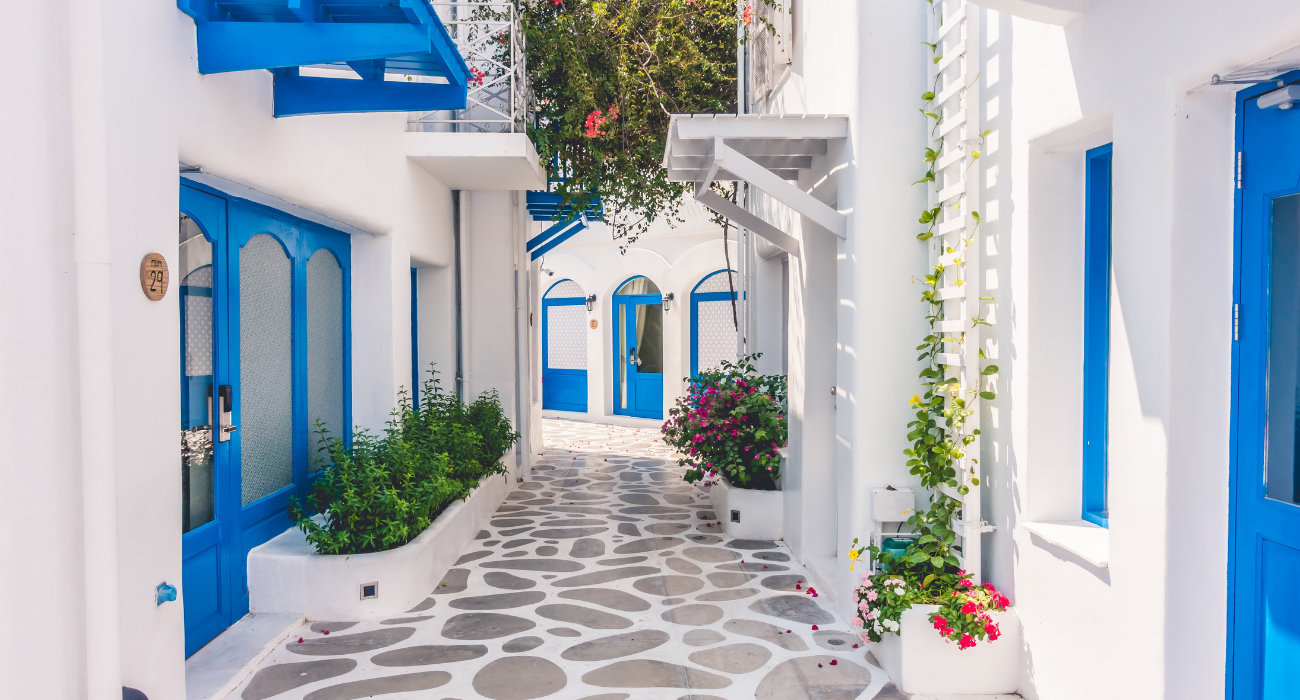 SANTORINI GREECE LATE SEPT SHORT BREAK - Image 6