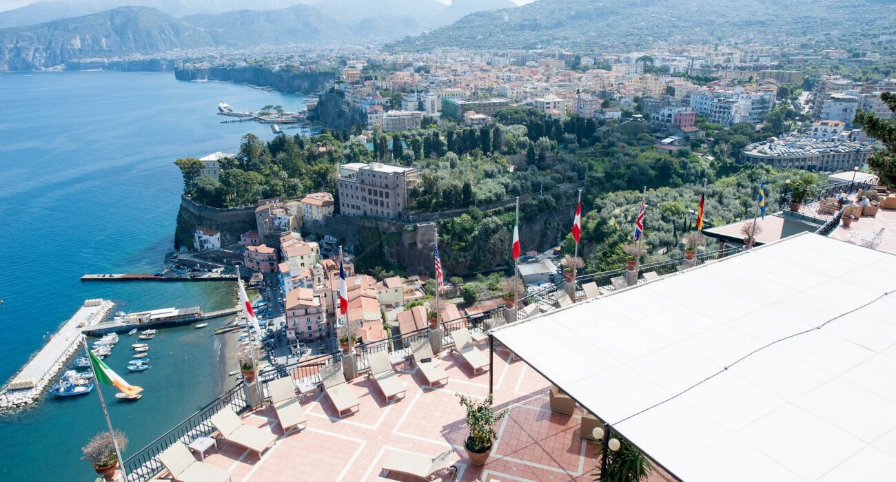 Mid August LAST MIN 4* Sorrento Summer Hols - Image 5