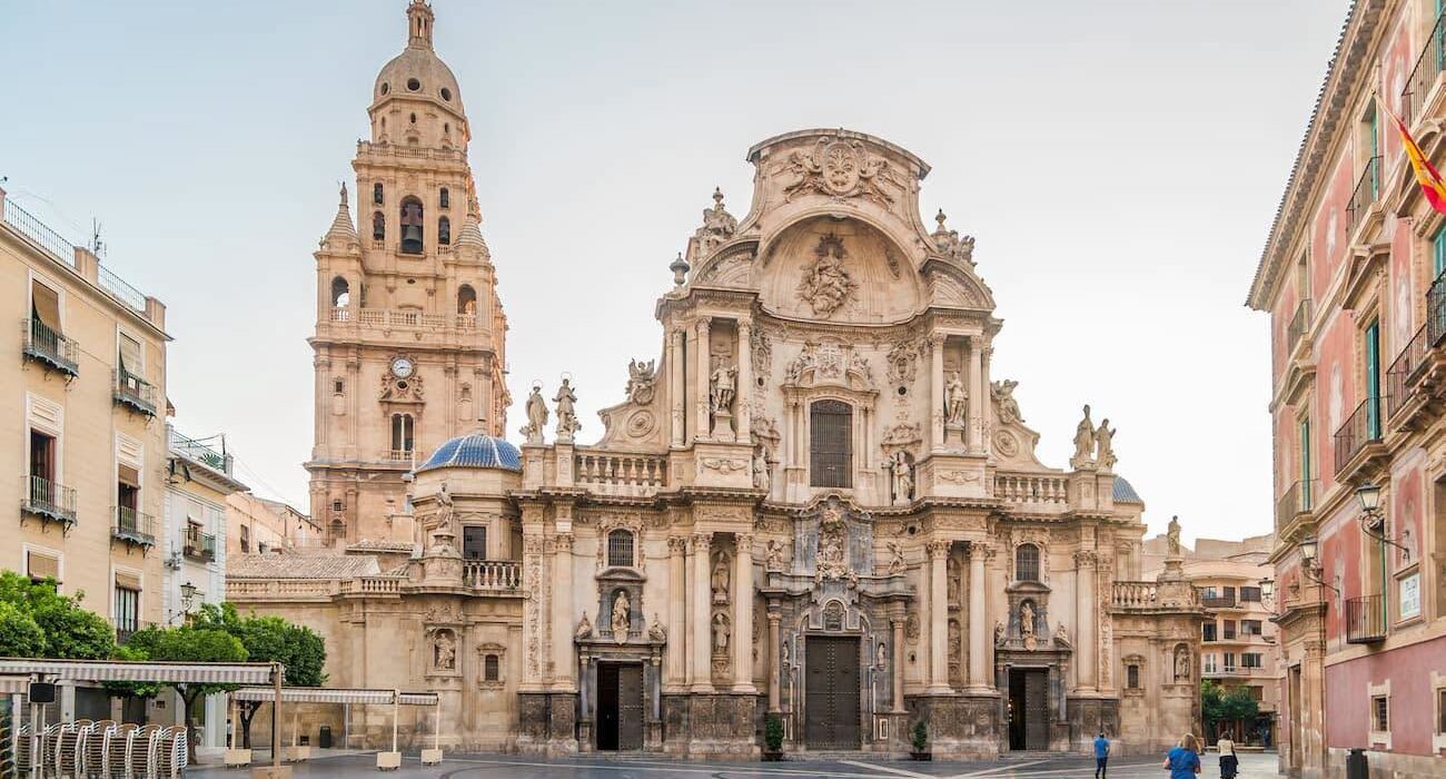 LAST MIN MURCIA CITY BREAK BARGAIN ALERT - Image 1