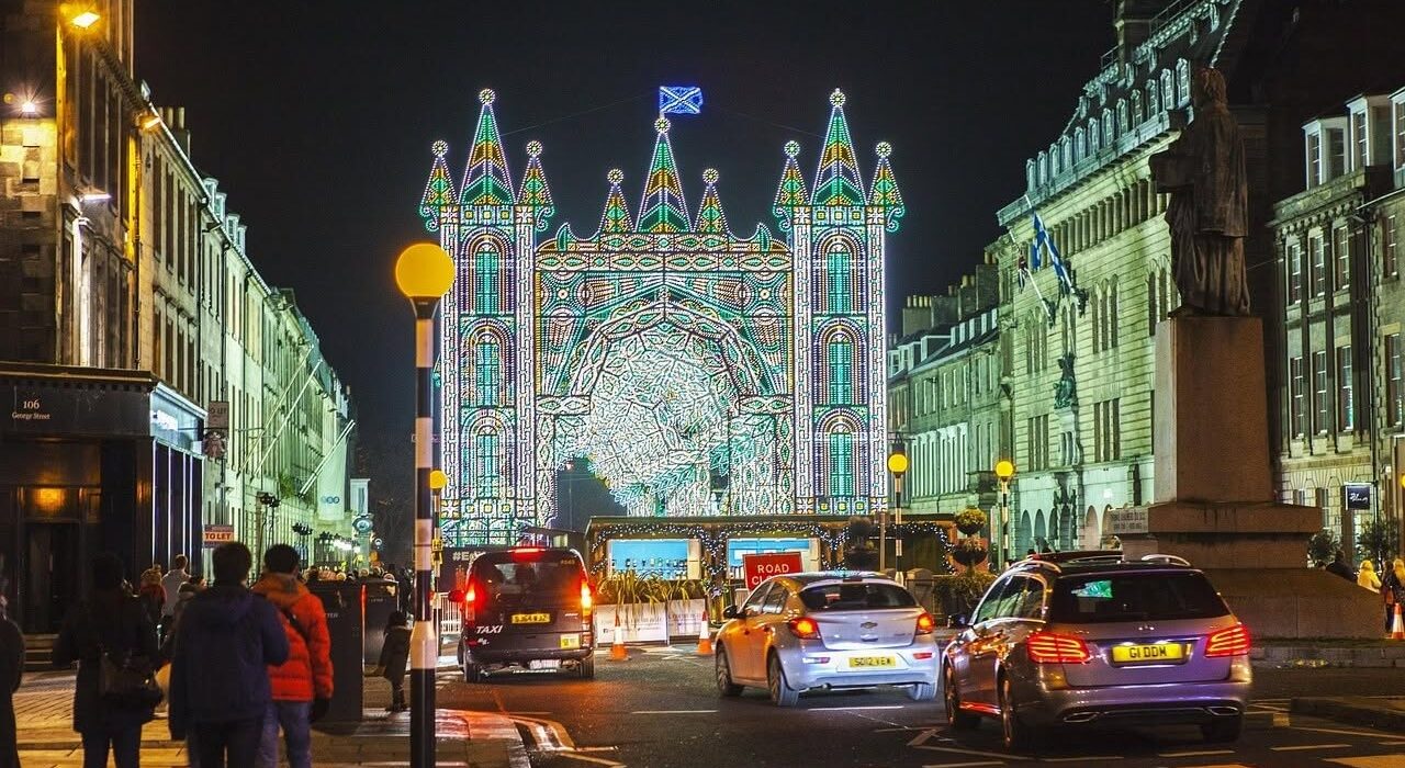 Edinburgh Christmas Market Short Break Offer - Image 4