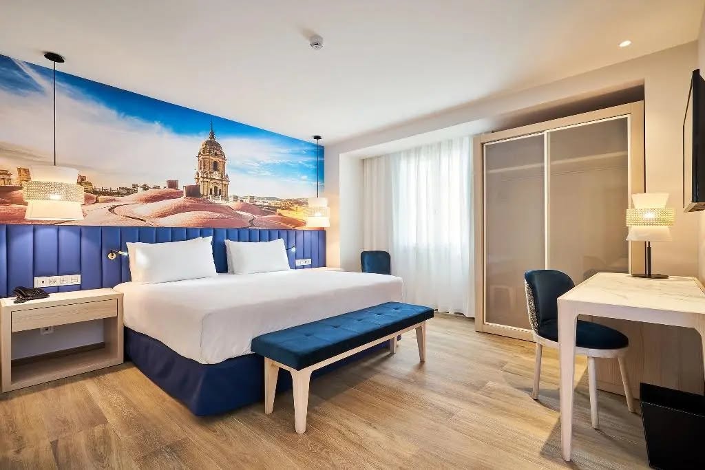 Malaga Spain City Break BARGAIN Offer - Image 2
