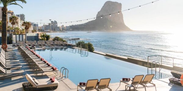 SPEND NYE IN CALPE SPAIN SUNSHINE