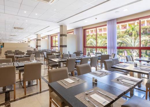 Tenerife Family of 4 Winter BARGAIN Break - Image 3