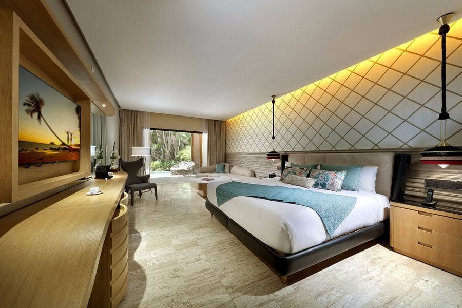 5* MEXICO PREMIUM ECONOMY DIRECT FROM BELFAST - Image 3