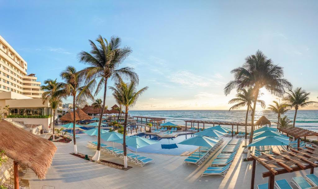 Halloween Hols in 4* Cancun Mexico - Image 2