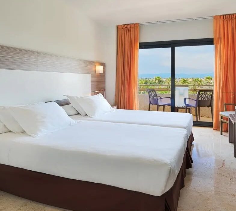 Beautiful Cambrils Spain October Short Break - Image 2