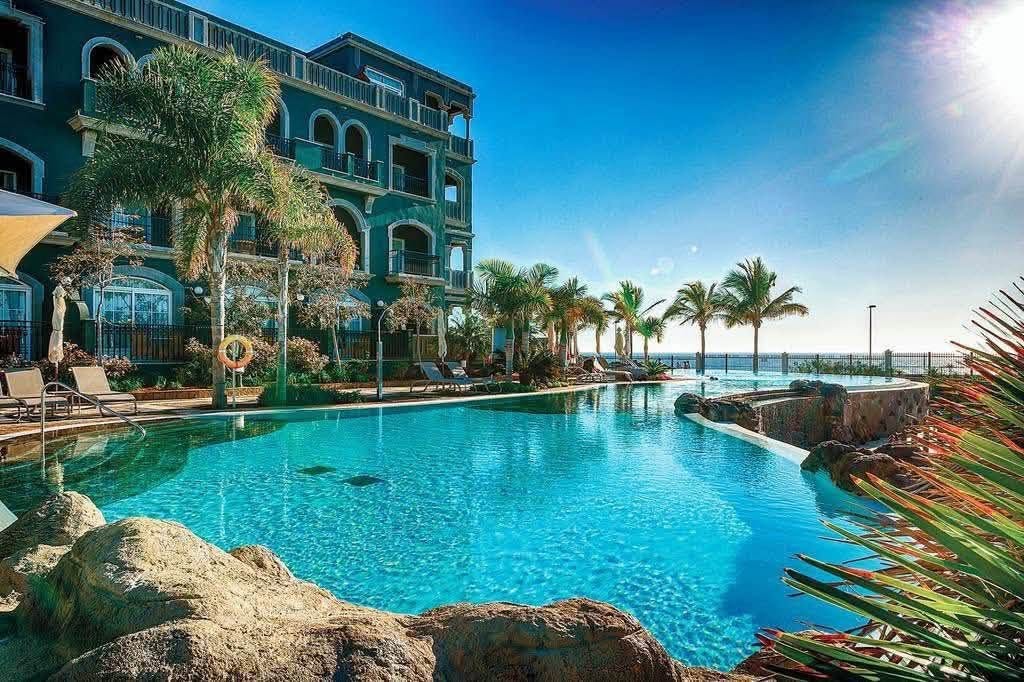 Early October Luxury 5* Gran Canaria Short Break - Image 2