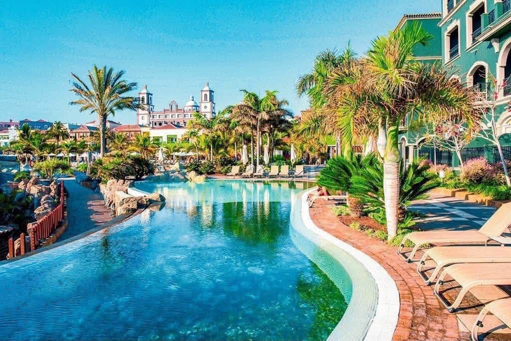 Early October Luxury 5* Gran Canaria Short Break - Image 3