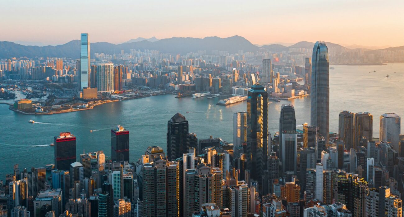 Hong Kong Getaway with Excursions Included - Image 2