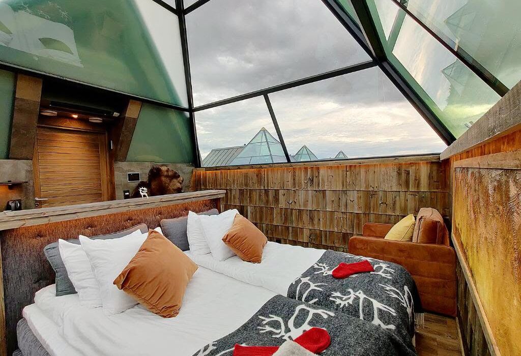 BUCKET LIST Aurora Pyramid Glass Igloos in Lapland - Image 2