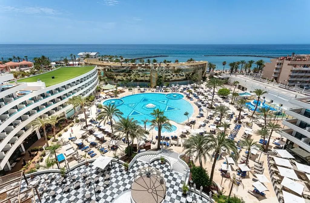 Tenerife Med Palace 5* Winter Sunshine Break - Image 1