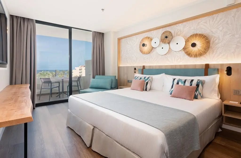 Tenerife Med Palace 5* Winter Sunshine Break - Image 2