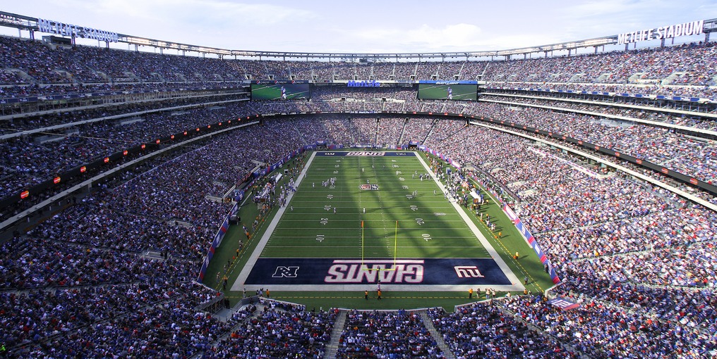 New York USA Christmas … PLUS SPORTS - Image 2