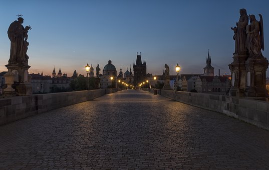 Autumn Short Break Offer to 5* Prague - Image 1