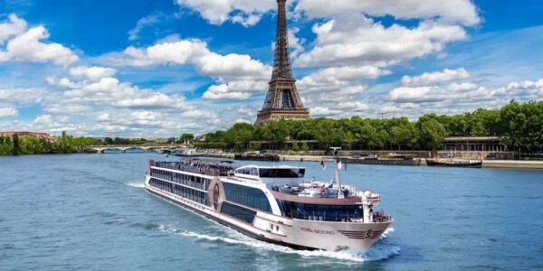 The River Seine in a Blaze of Light – Cruise Offer