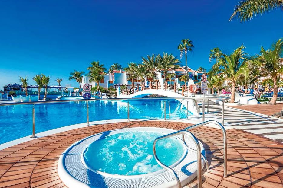 Tenerife Spring Break at POPULAR Parque Santiago - Image 1