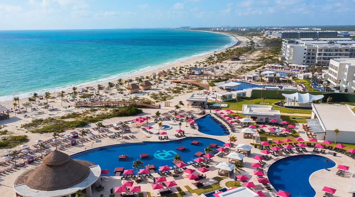 FAMILY FUN IN THE SUN 5* CANCUN STYLE - Image 9