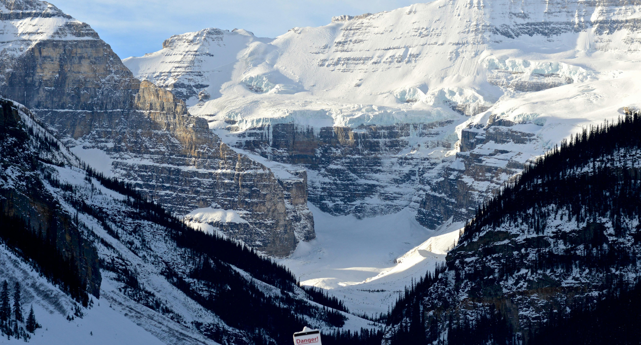 Stay in Lake Louise… Ski in Banff, Lake Louise + Sunshine Village - Image 1
