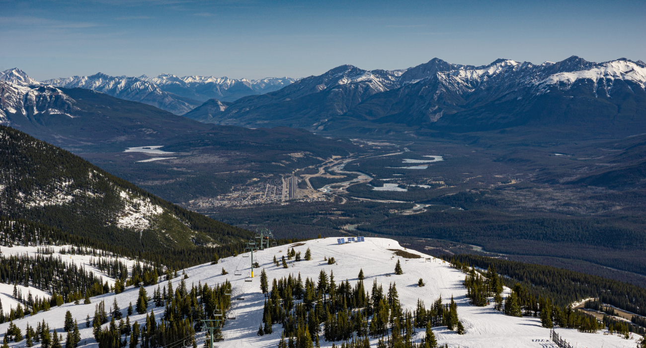 Ski in Banff + Jasper – The Heart of the Canadian Rockies - Image 6