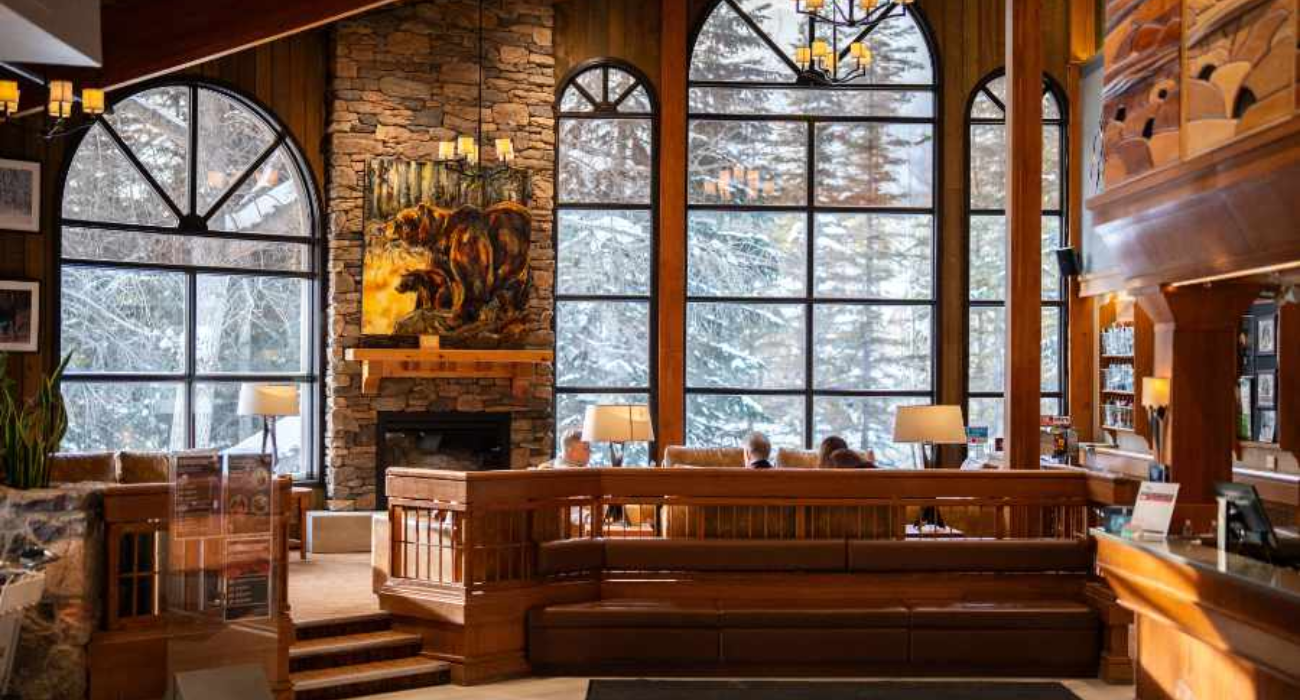 Stay in Lake Louise… Ski in Banff, Lake Louise + Sunshine Village - Image 7