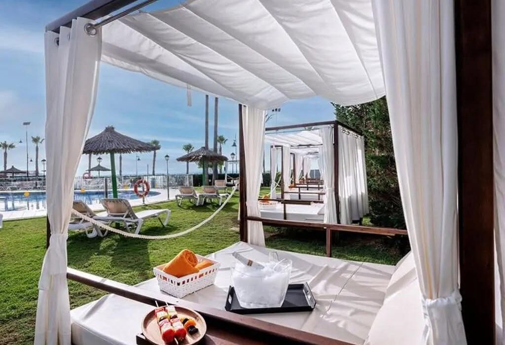Autumn Torremolinos Mini Break Sunshine Offer - Image 4