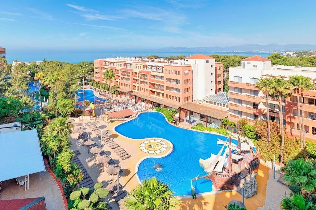 Salou Spain H10 Top Selling Family Hotel - Image 1