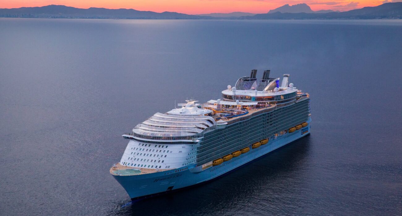 ORLANDO & BAHAMAS CRUISE GETAWAY - Image 1