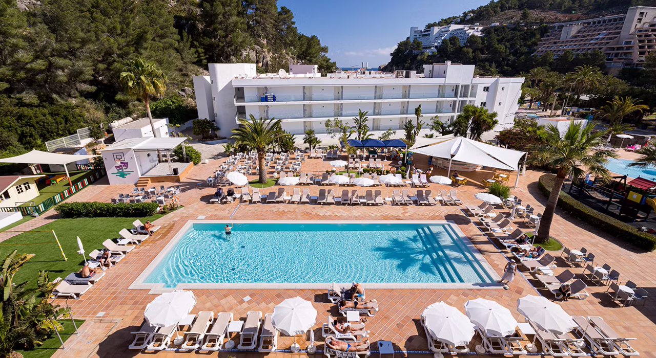 LAST MIN IBIZA PACK UR BAGS & GO - Image 7