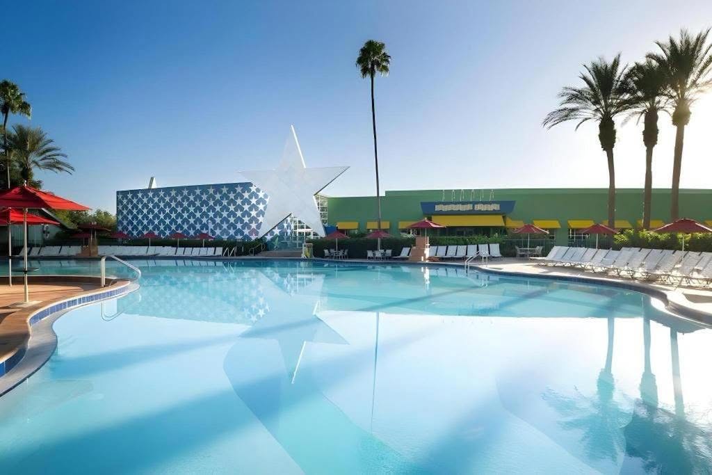DISNEY & UNIVERSAL ORLANDO ADVENTURE - Image 2