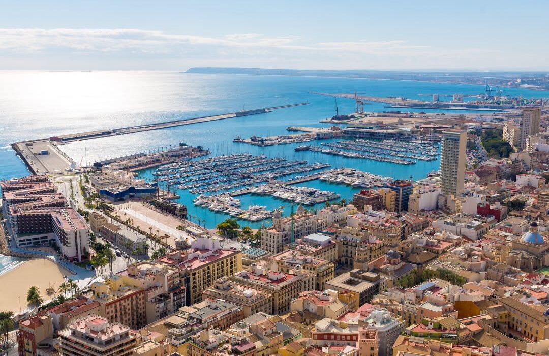 Alicante Spain Winter City Break with Sun - Image 1