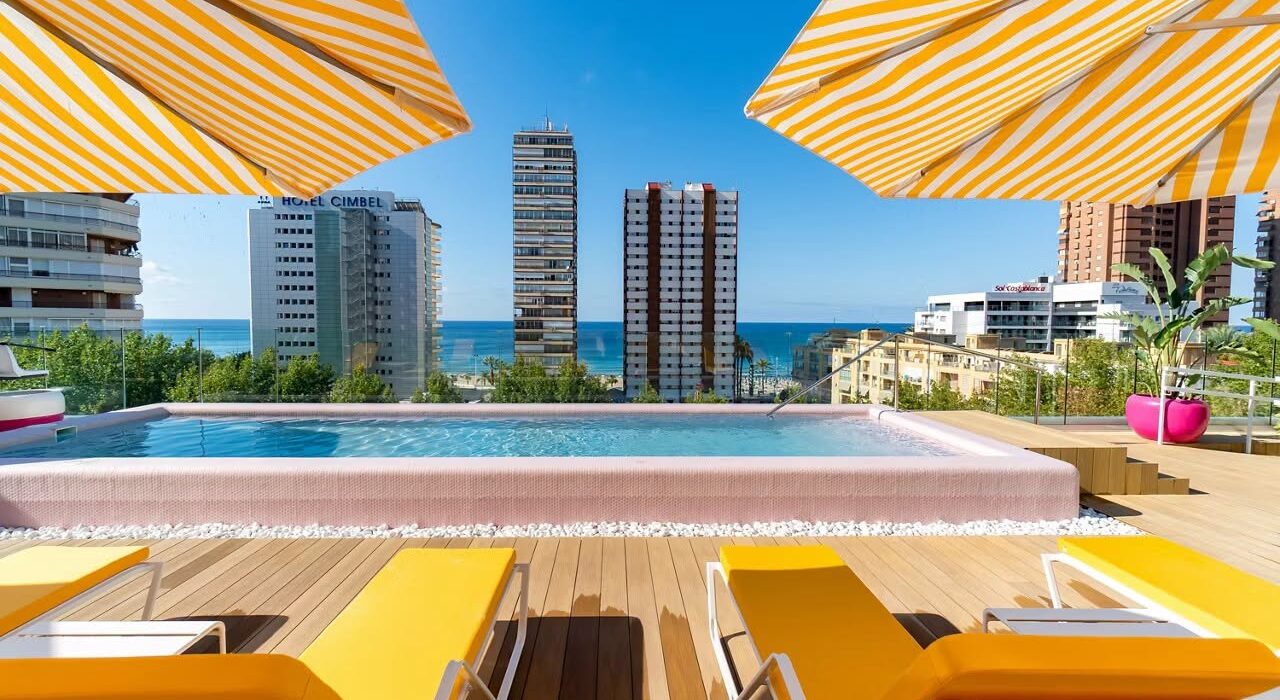 LAST MIN Benidorm Autumn Sunshine Break - Image 1
