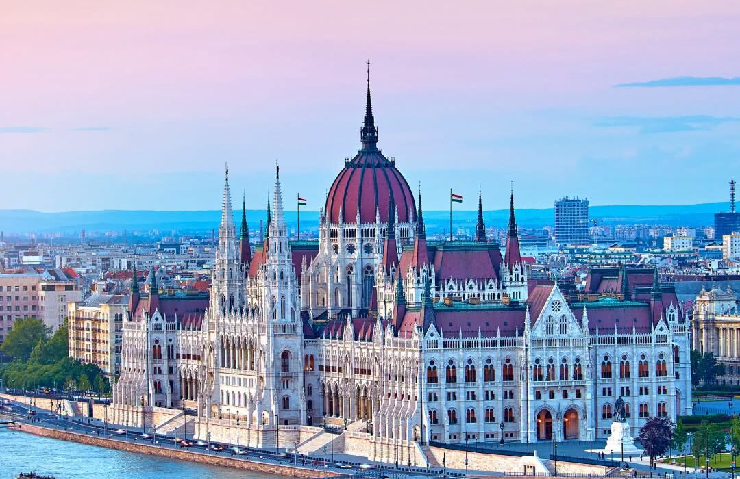 Early Spring Budapest BARGAIN NInja Break - Image 1