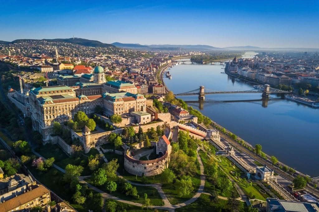Budapest 4* City Break DIRECT from Belfast - Image 2