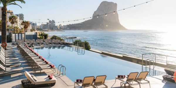 Spend Christmas in Beautiful Calpe Spain Sunshine