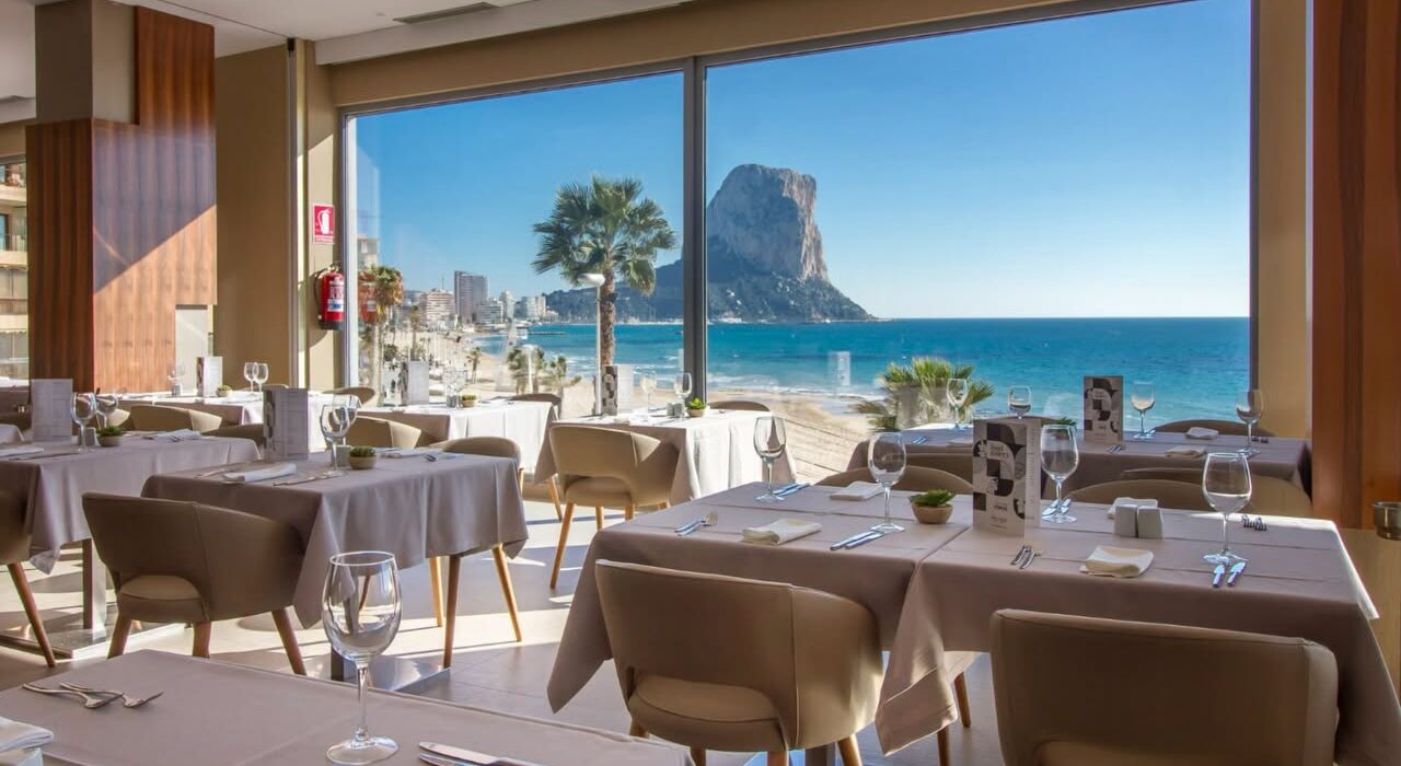 Spend Christmas in Beautiful Calpe Spain Sunshine - Image 4