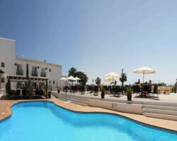 Late Year Costa Del Sol MONTH IN THE SUN Break