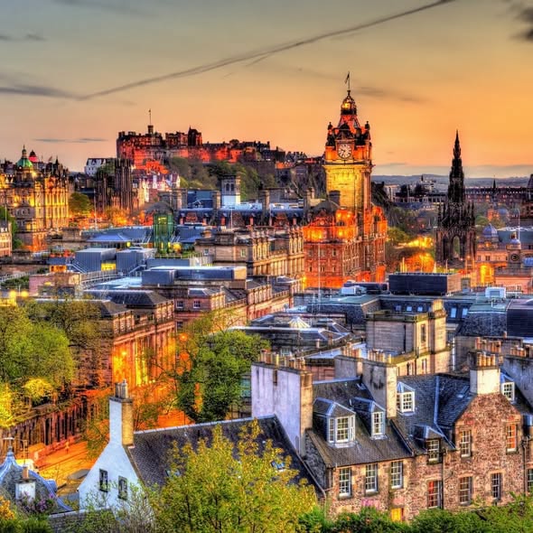 Edinburgh City Break Christmas Gift Idea - Image 1