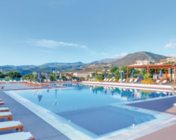 LAST MIN Greek Getaway with Private Pool