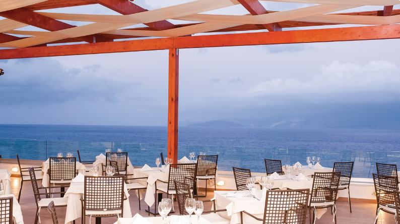 LAST MIN Greek Getaway with Private Pool - Image 3