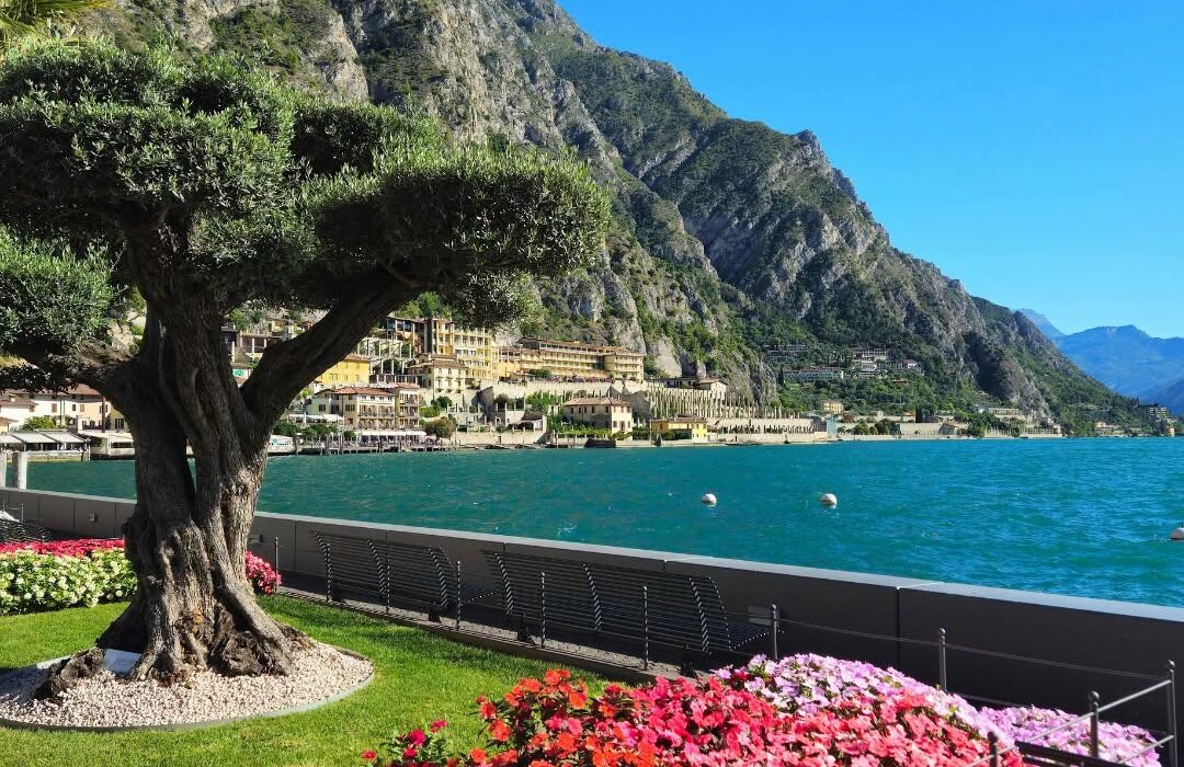 LAST MIN Lake Garda Italy 4* Mini Break Offer - Image 1
