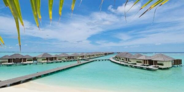Honeymoon Special: Luxury Maldives with Business Class