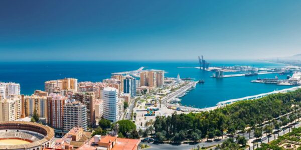 Experience the FAMOUS Malaga Christmas Lights