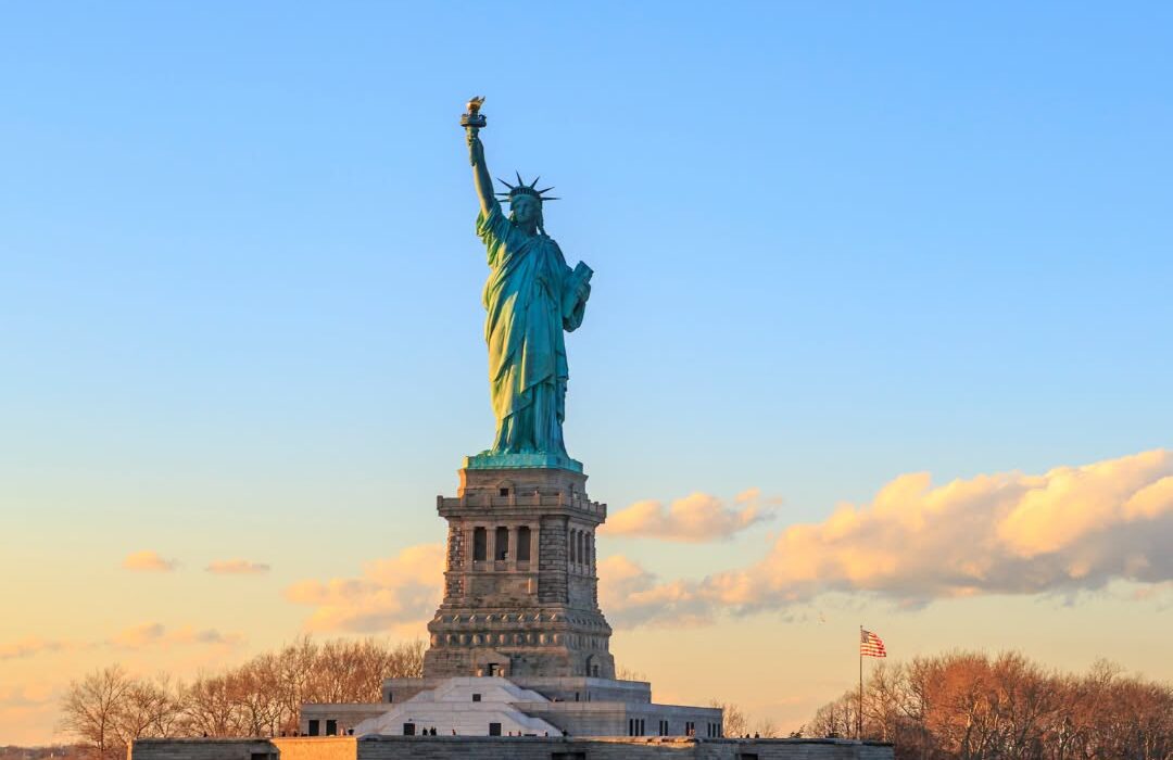 LOW PRICE Special : Winter in New York USA - Image 1