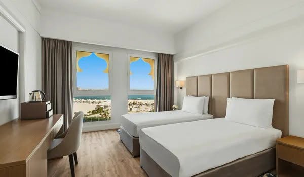 Late Year UAE Luxury Bliss in Ras Al Khaimah - Image 3