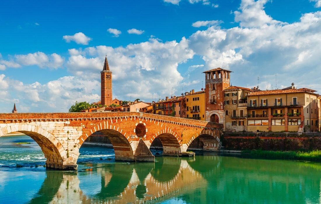 STAFF PICK! Lake Garda & Venice Italy Tour - Image 5